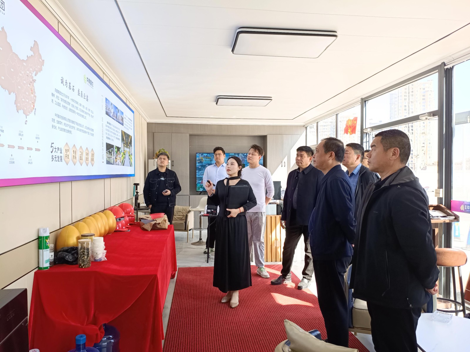 通许县人大领导一行莅临【云顶集团・幸福滙】项目视察 高度肯定民生工程建设​
