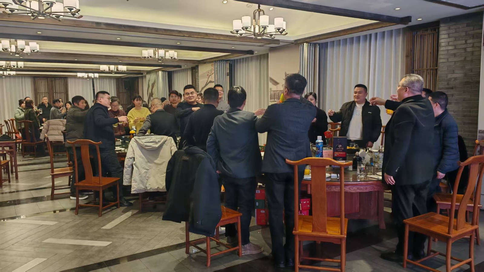 鼎力同心  鑫耀未来 ——2026年云顶集团集团表彰迎新会圆满落幕